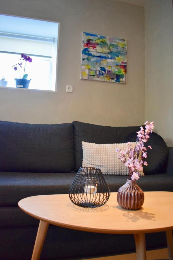 The Sybilla Apartment - Cosy And Modern Basement Apartment Klaksvík エクステリア 写真